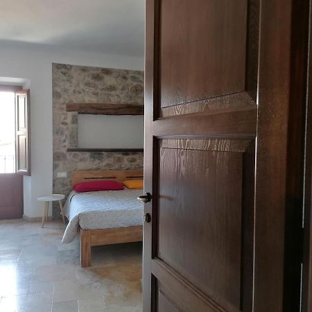 Bed and Breakfast Deiana Santu Lussurgiu Exterior foto
