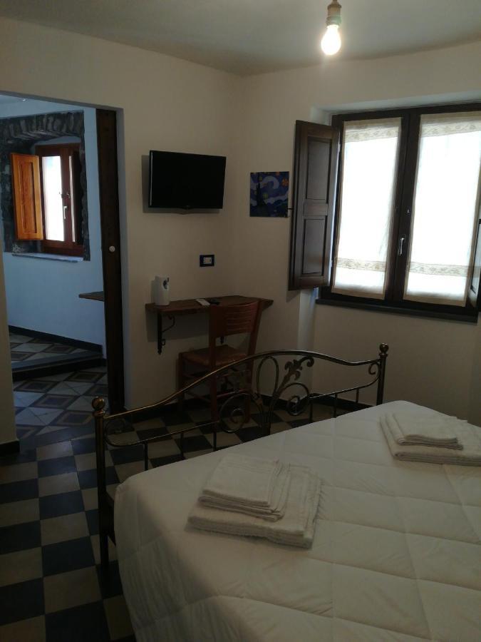 Bed and Breakfast Deiana Santu Lussurgiu Habitación foto